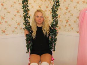 FetishbabeDelika's Sexcam