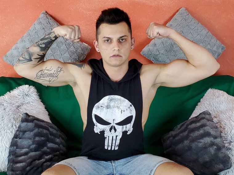 FranceskoLeon's profile - Image n°0