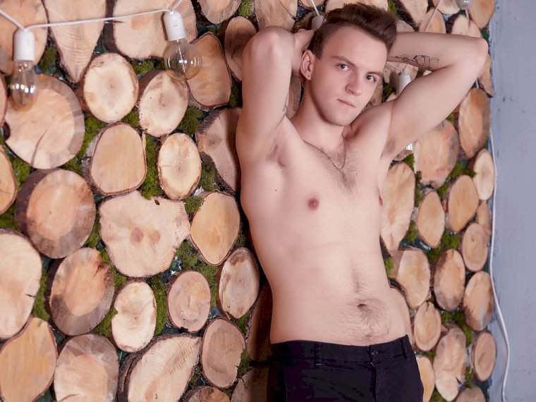 FreddyReadyForU's profile - Image n°1