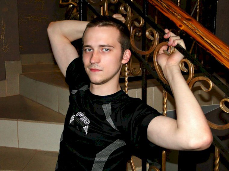 FredLee's profile - Image n°0
