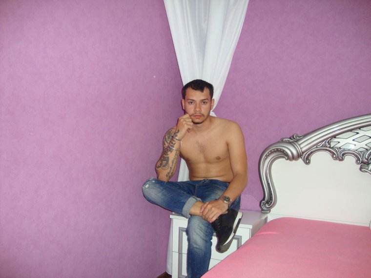 FredWest's profile - Image n°1