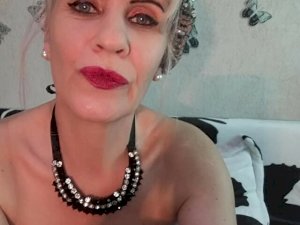 Webcam sex con Ghertrude