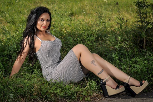 Geneve's profiel - Afbeelding n°87