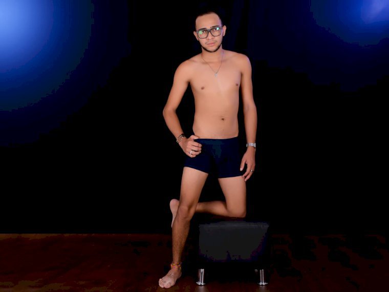 Profil de GuyVeryBigCock - Photo n°1