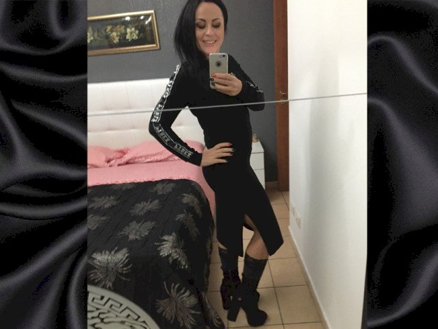 HotTeacher69's profile - Image n°0