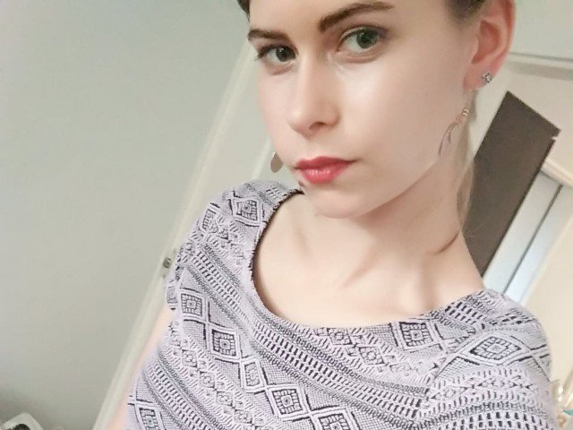 HATTIEbloom's profile - Image n°1