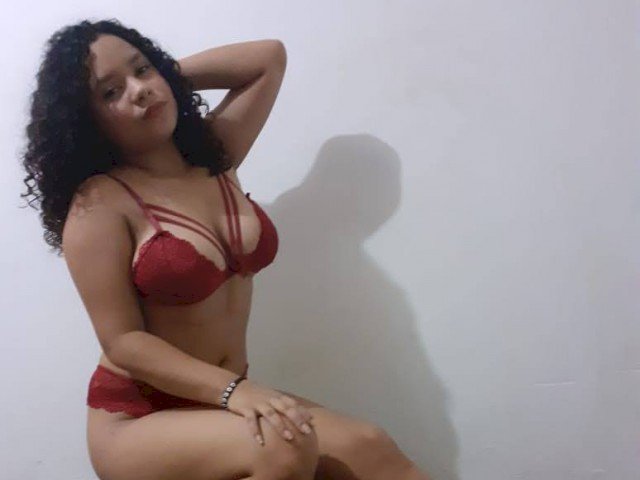hollybigtixs's profile - Image n°0