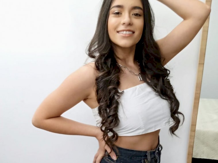HannaJames's profile - Image n°3