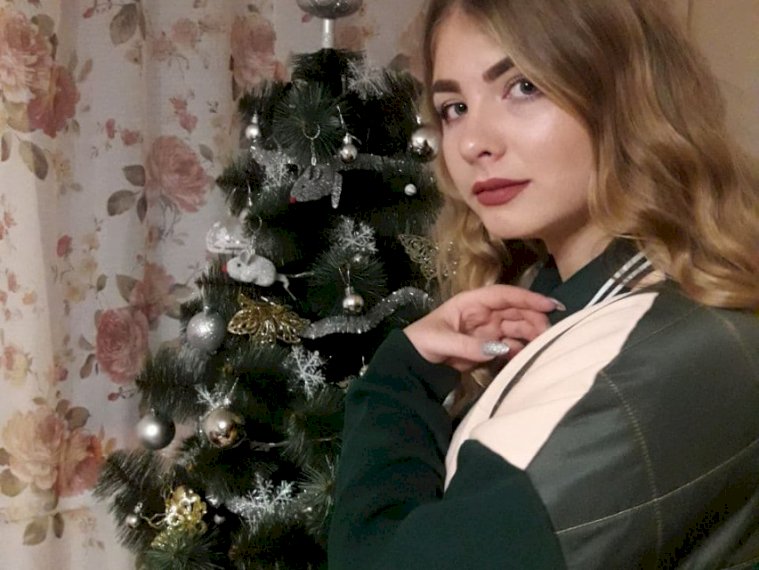 helenaV's profile - Image n°1