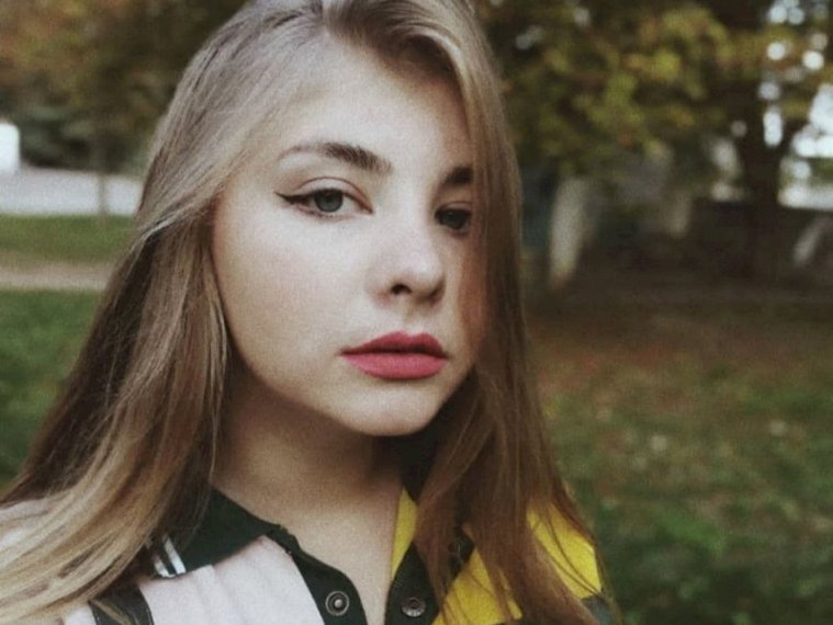 helenaV's profile - Image n°3
