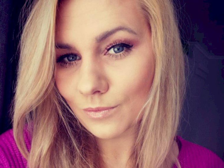 hornyLuna's profile - Image n°0