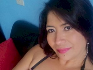 HOTSLAVEDANI's Sexcam