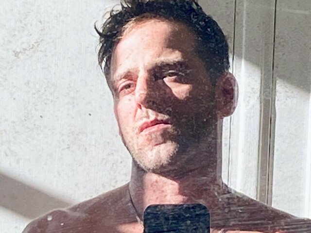 hotfrenchie's profile - Image n°0