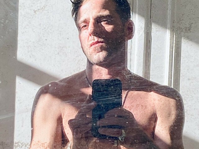 hotfrenchie's profile - Image n°1