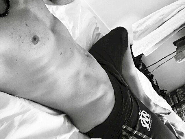 hotfrenchie's profile - Image n°2