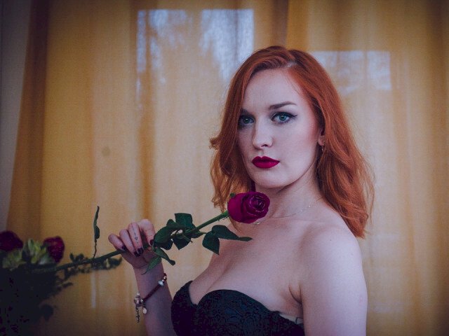 HollyHeart's profile - Image n°1