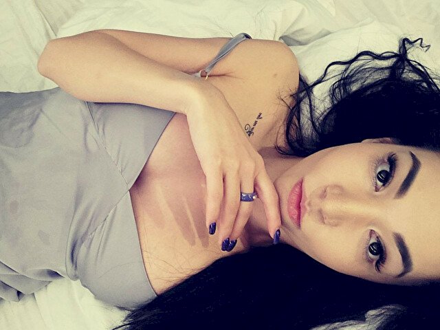 halisa's profile - Image n°1