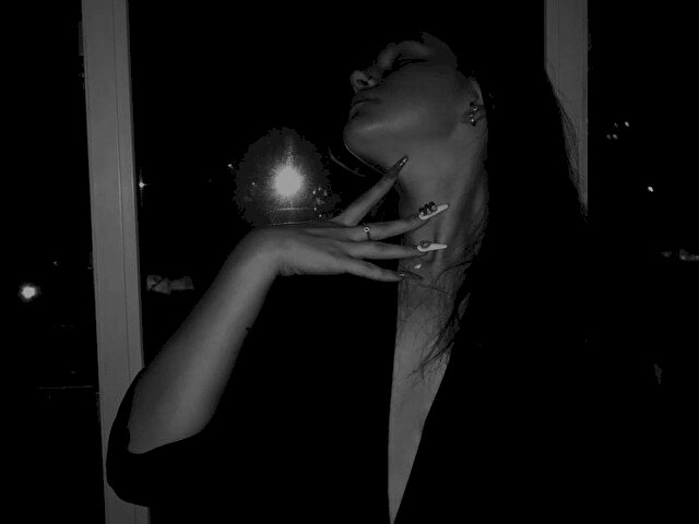 HotKiss's profile - Image n°1