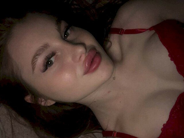 HotKamilla's profile - Image n°0