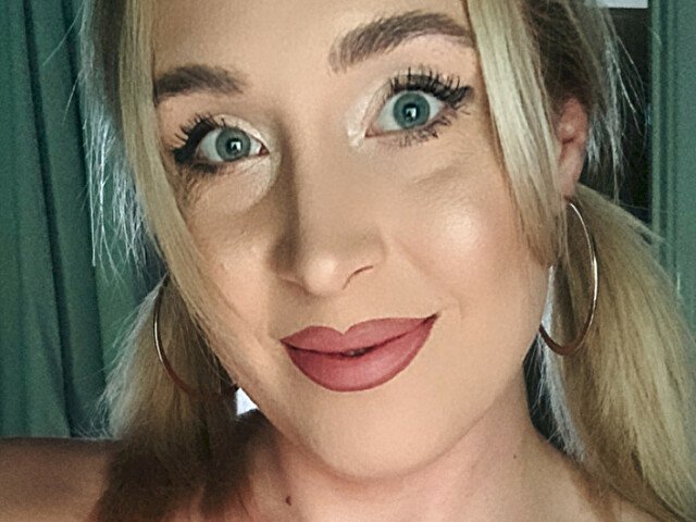Hornylaura93's profile - Image n°0