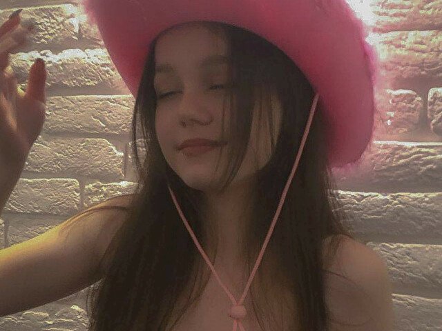 HotHelga's profile - Image n°4