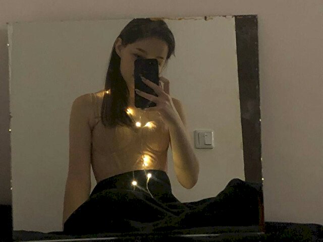 HotHelga's profiel - Afbeelding n°5