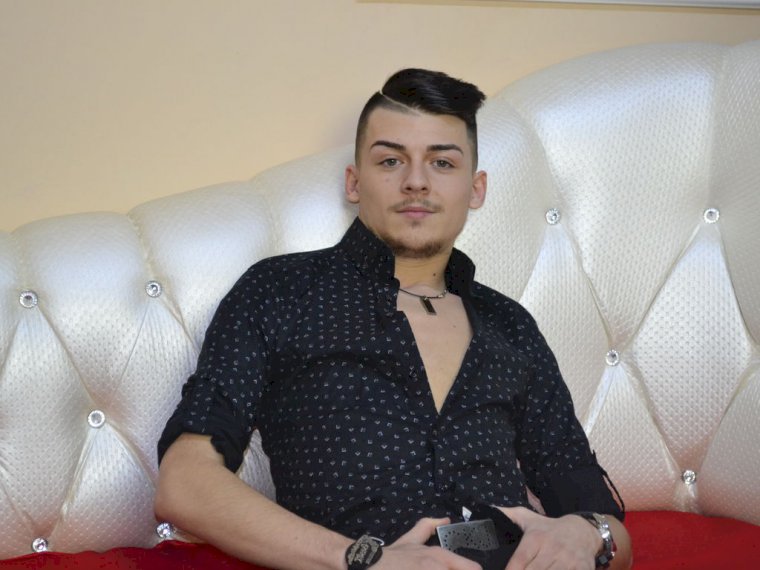 handsomePleasure's profile - Image n°0