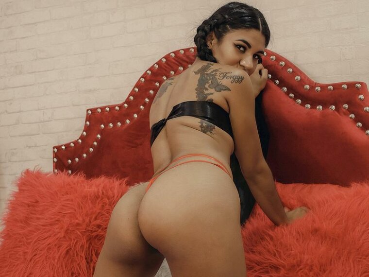 HannahBecker's profile - Image n°1