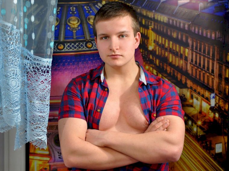 HardyArnold's profile - Image n°0