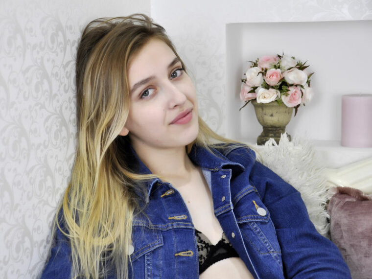 HellenaMoss's profile - Image n°1