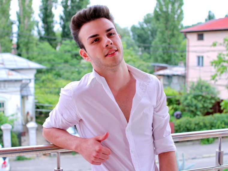 HenryMood's profile - Image n°0
