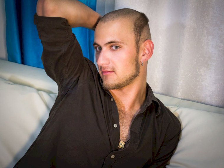 HipAndHorny's profile - Image n°0