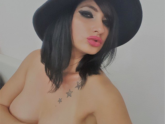 HornyJulia's profiel - Afbeelding n°6