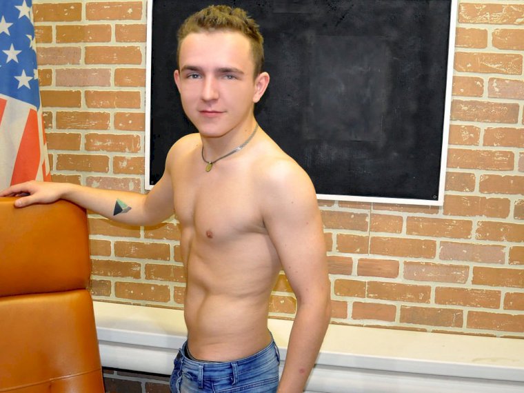 Profil de HornyStudClark - Photo n°1