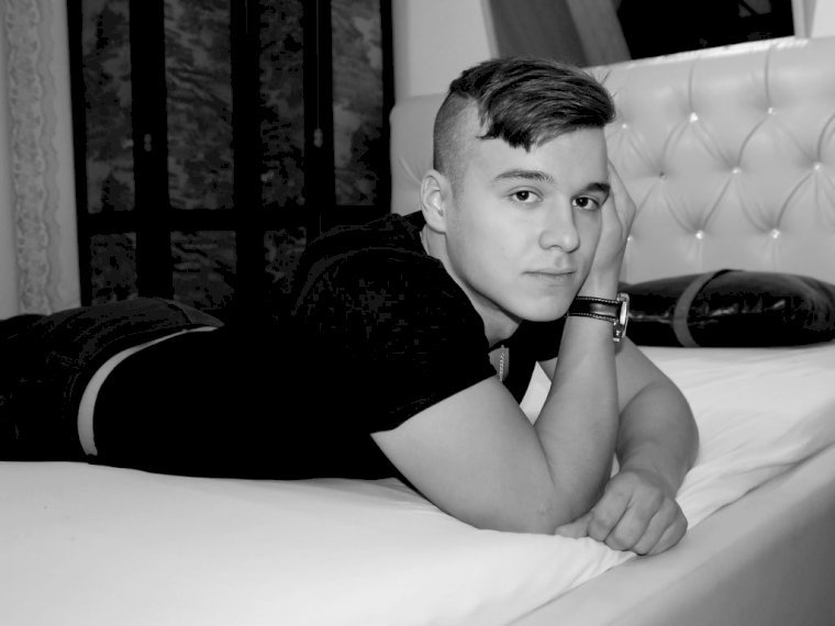 HotChrisBrooks's profile - Image n°0