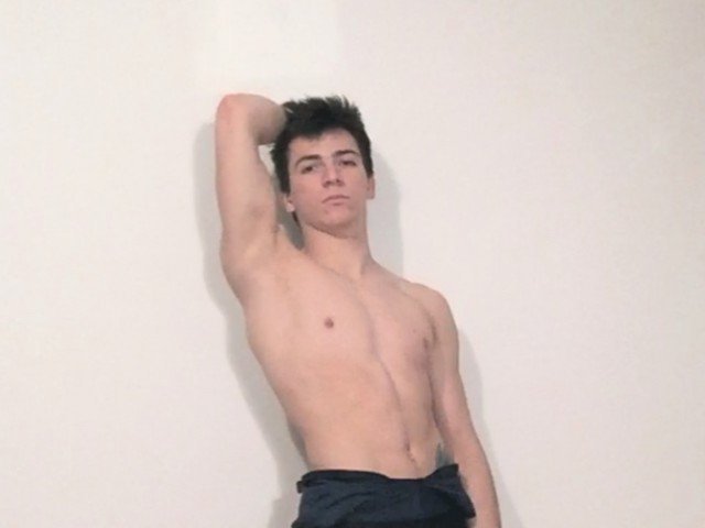 hotfrenchboy's profile - Image n°1