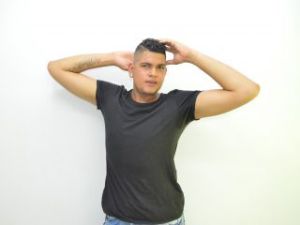 Hotlatinstro's Sexcam