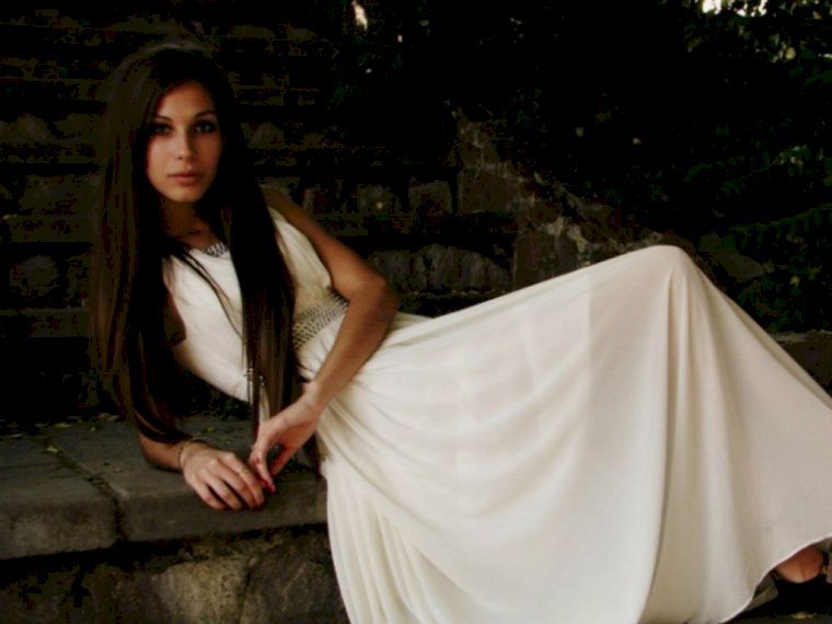 hotlika's profile - Image n°0