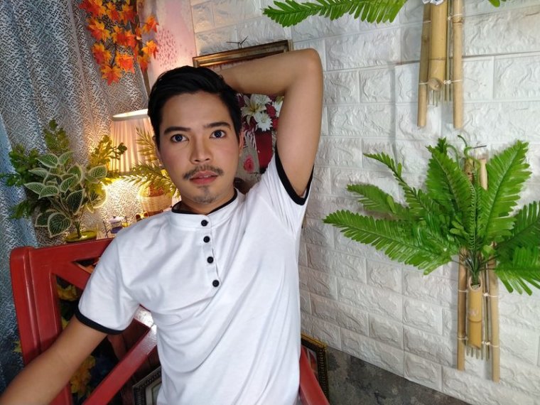 hotpinoyCARL's profile - Image n°0