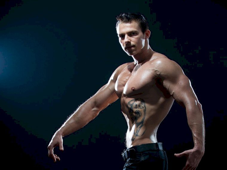 hottalessandro's profile - Image n°0