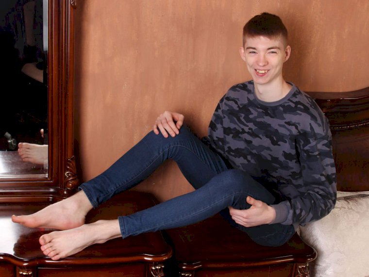 HotTwinkSlim's profile - Image n°0