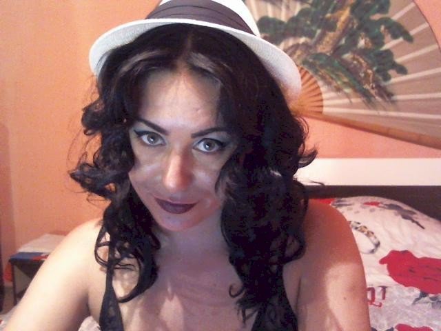 HottyAsss's profile - Image n°2