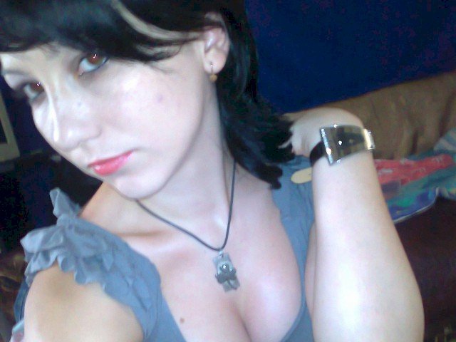 hotyangell4u's profile - Image n°0
