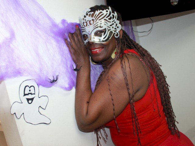 HugeBoobX's profiel - Afbeelding n°22