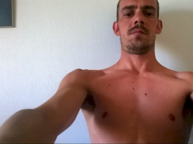 hummbit's profile - Image n°0
