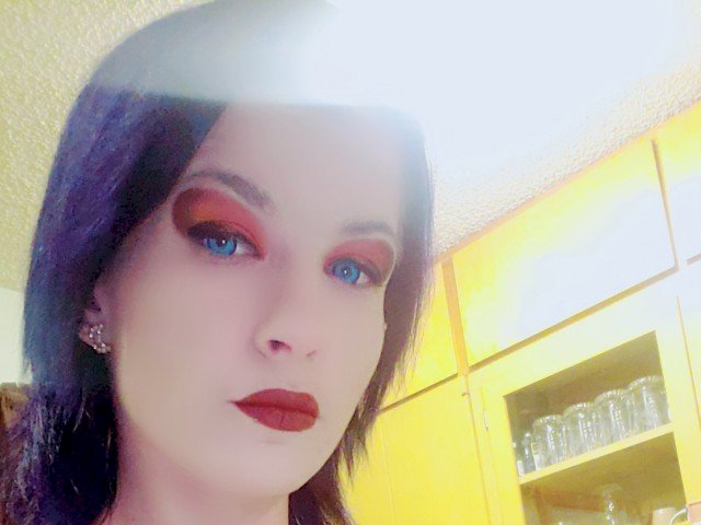 Ic3qu33n's profile - Image n°0