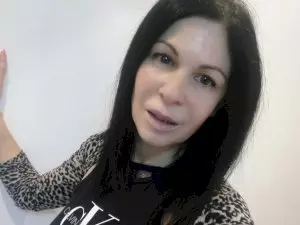 Webcam sex con Izzy