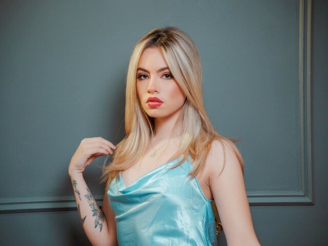 IrinaLeone's profile - Image n°0
