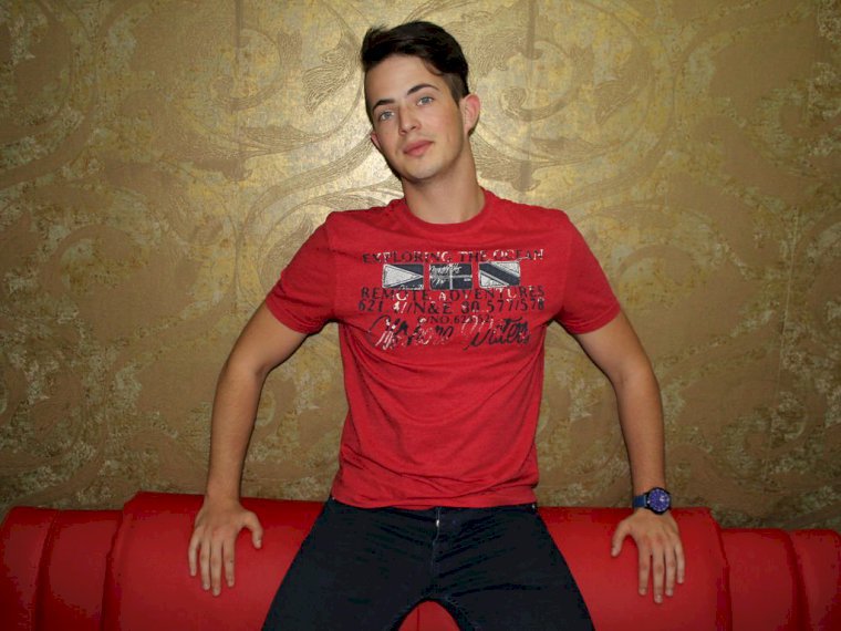 IanMore's profile - Image n°0