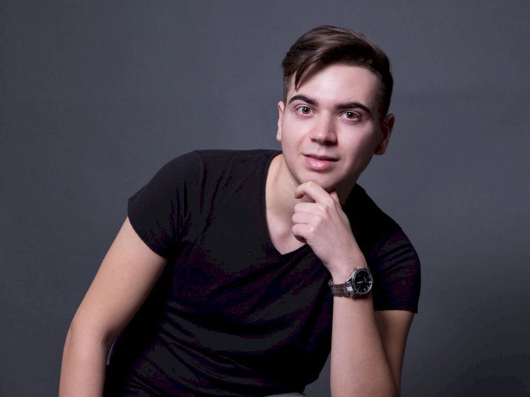 IanWeiss's profile - Image n°0